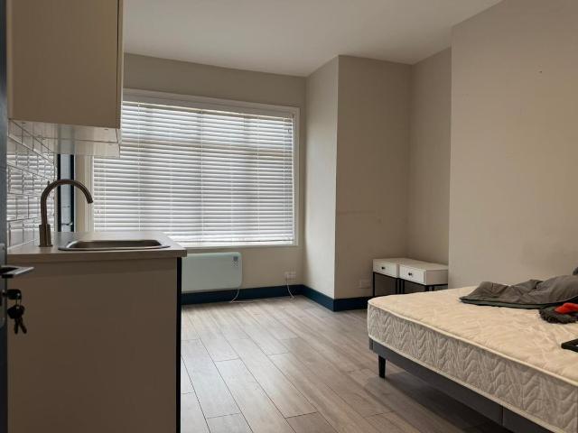 22 Verdant Lane, London SE6, 1 bed terraced house to rent, £1,200 pcm | PrimeLocation