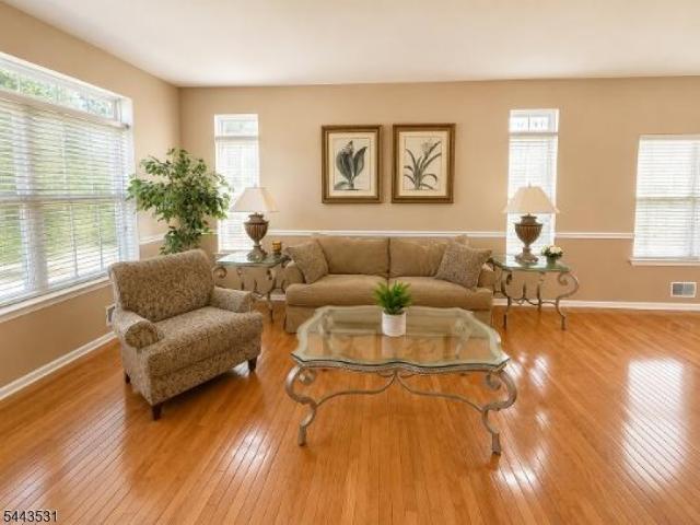 22 Village Square Dr