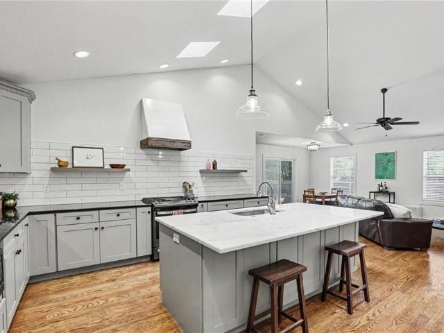 22 W 78th Terrace