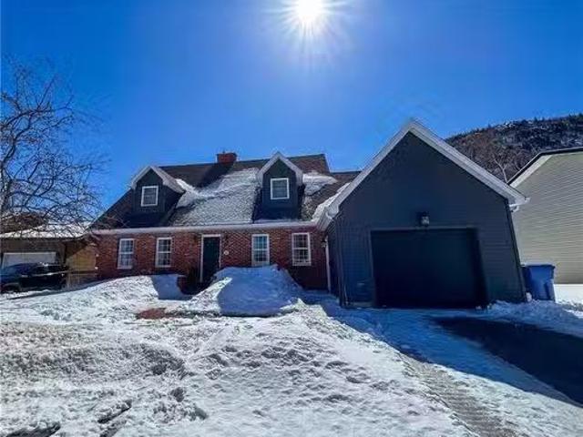 22 Walker Cres, Campbellton, NB, E3N 3N8 house for sale Lis.