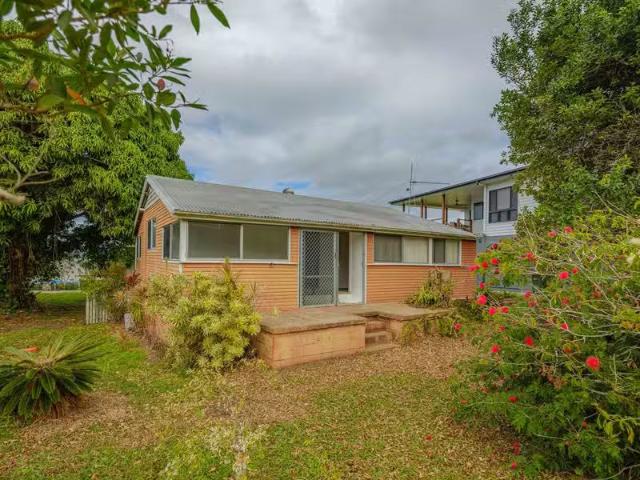 22 Whiting Street, TIN CAN BAY, QLD 4580 House for Rent