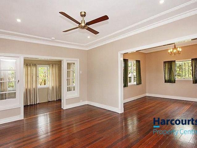 22 Agnew Street, NORMAN PARK, QLD 4170