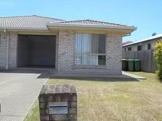 2/2 Adonis Court, Rothwell, QLD 4022