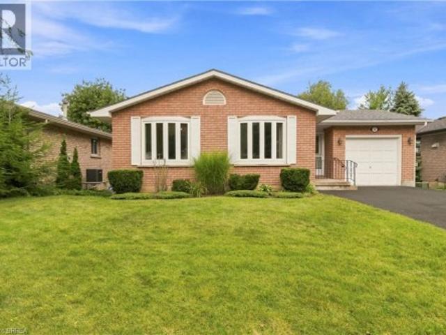 22 Allensgate Drive, Brantford, ON, N3V 1C8 house for sale | Listing ID 40854 | Royal LePage
