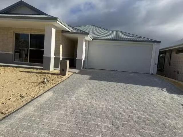 22 Ambient Way, Eglinton, WA 6034