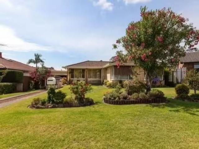 22 Anembo Street, Bradbury, NSW 2560