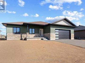 22 Bamagillia Street, Whitewater Region, ON, K0J 1K0 house for sale | Listing ID X12697 | Royal LePage
