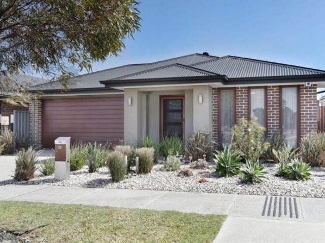 22 Bacchus Road, Cranbourne West