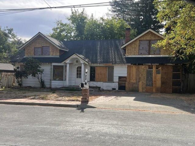 22 Barber Ln, Martinez, CA 94553