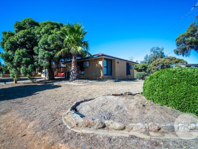 2/2 Bavaria Street, Tolland
