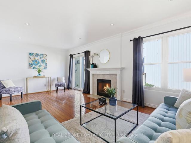 22 Bent Oak Circle, Mississauga | 3+2Beds/3Bath, Condo, $859,900 | Condos. Ca