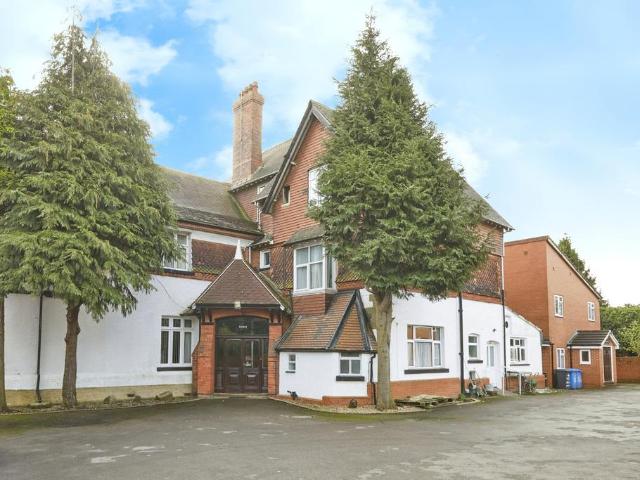 22 bedroom detached house for sale
