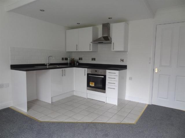 22 Belgravia Court Abbey Foregate, Shrewsbury, SY2 6BW