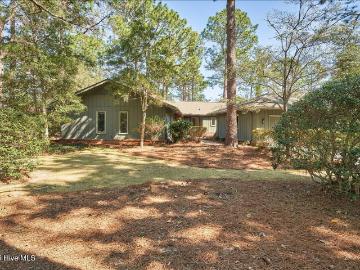 22 Bogie Drive, Whispering Pines, US, NC