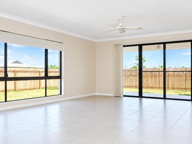 22 Bulla Place Kelso, QLD 4815