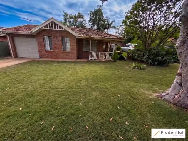 22 Buttercup Street, MACQUARIE FIELDS House for rent Listed b.