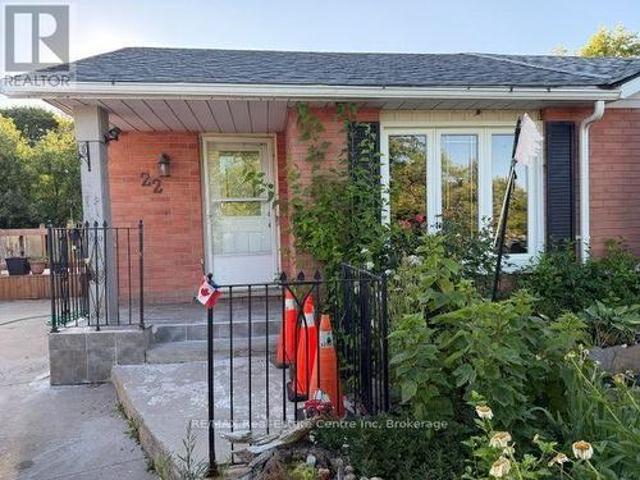 22 Calais Place E, Waterloo, ON, N2M 5M1 house for sale | Listing ID X13651 | Royal LePage