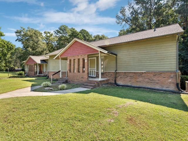 22 Carriage Circle