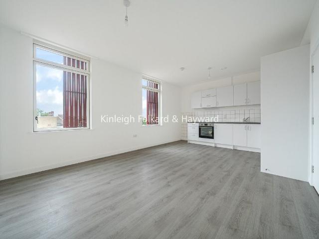 22 Centenary Road, Dagenham RM9, 1 bed flat to rent, £1,290 pcm | PrimeLocation