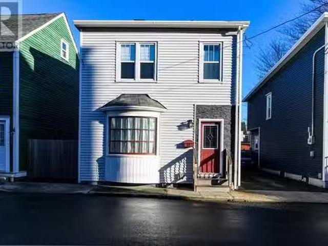 22 Convent Square, St. John'S, NL, A1E 2T4 house for sale L.