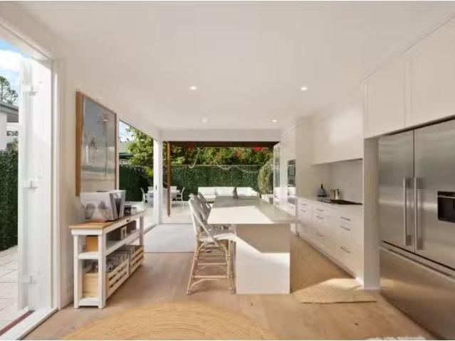 22 Crescent Street, Fairlight House for rent Listed by Nathan.