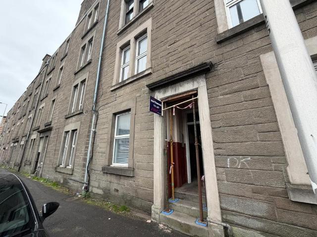 2/2, Dundee, DD3 6RY 2 bed flat to rent £750 pcm £173 pw