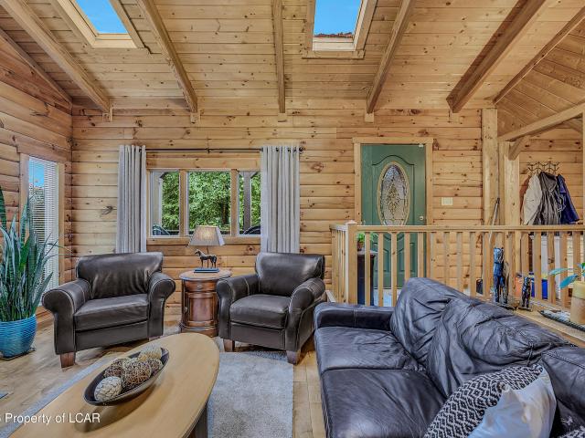 22 E Hemlock Street