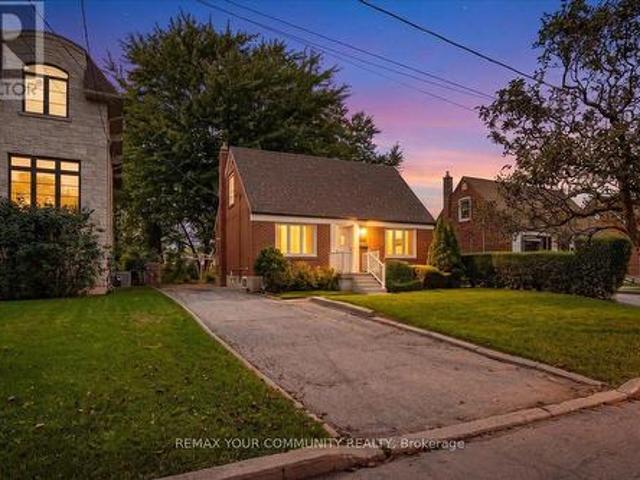 22 Edithvale Drive, Toronto, ON, M2N 2R5 house for sale | Listing ID C13789 | Royal LePage