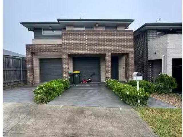 22 Facey Lane, SPRING FARM Apartment for rent Listed by Leasi.