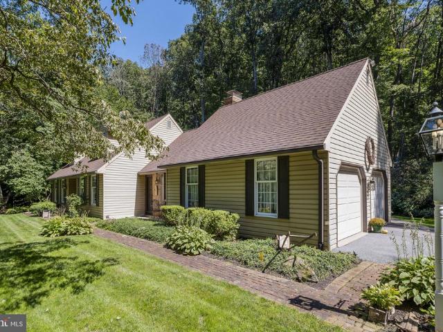 22 Fox Road