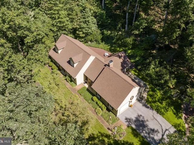 22 Fox Rd, Newmanstown, PA 17073