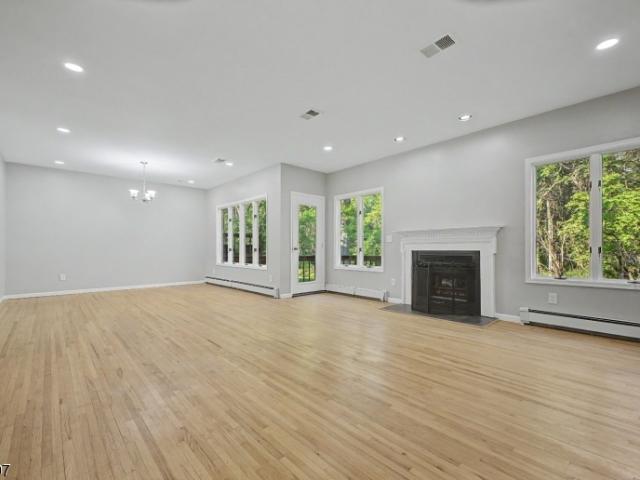 22 Flynn Pl