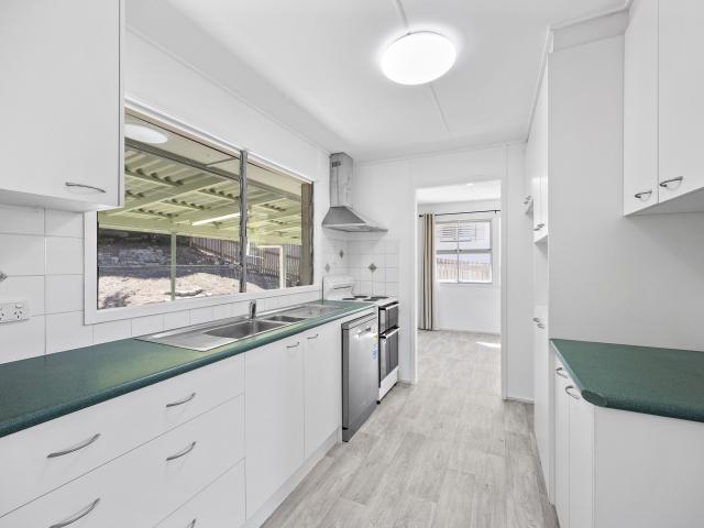 22 Garden Street West Gladstone, QLD 4680