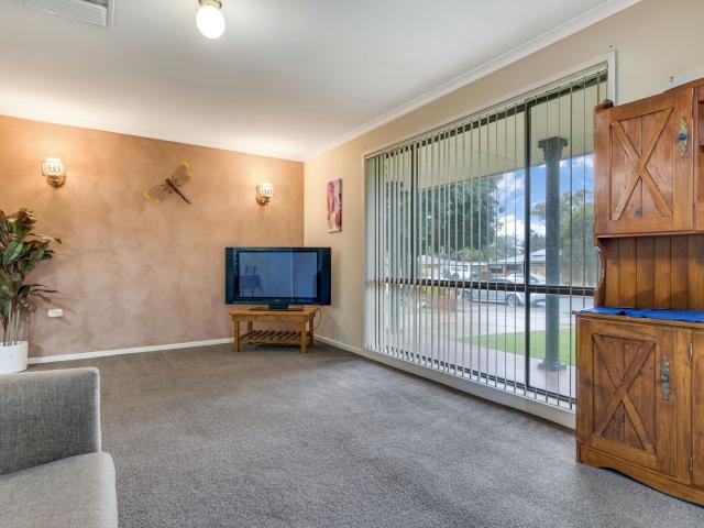 22 Goborra Street Glenfield Park, NSW 2650