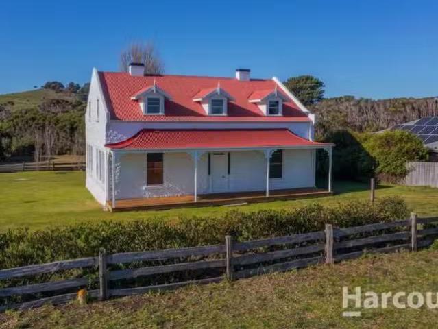 22 Gunn Parade, LOW HEAD, TAS 7253 House for Rent