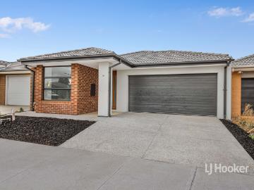 22 Hanover Circuit, Melton South VIC 3338 House For Rent | Domain
