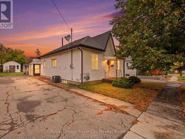 22 Hill Avenue, Brantford, ON, N3R 4G9 house for sale | Listing ID X13860 | Royal LePage