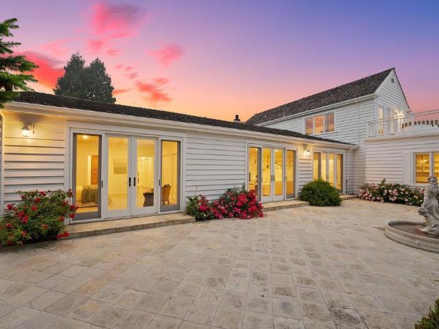 22 Hollins Drive