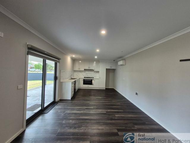 22 Hotham Street, Cranbourne