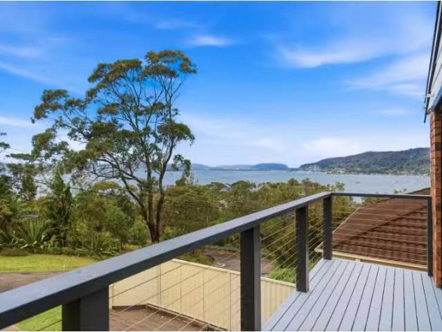 22 Kateena Ave, Tascott House for rent Listed by Brie Dawson.