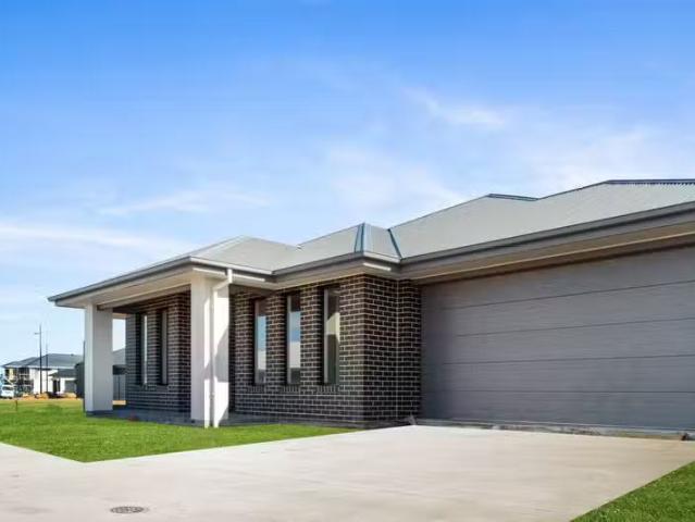 22 Kestrel Avenue, RIVERLEA PARK, SA 5120 House for Rent