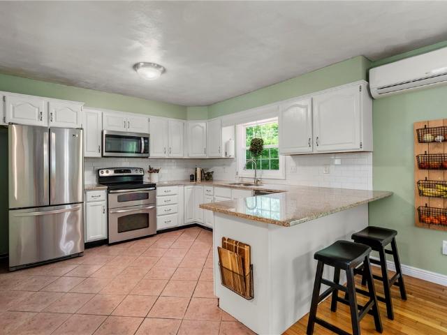 22 Kinnicutt Avenue