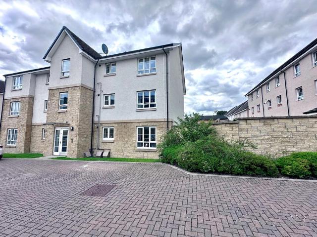22 Kidlaw Close, Edinburgh, EH16 6FT 2 bed flat to rent £1,320 pcm £305 pw