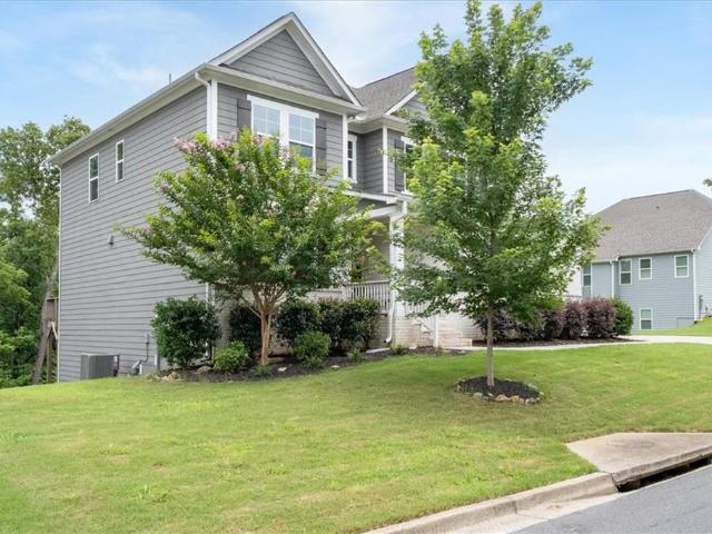 22 Knollwood Way NW