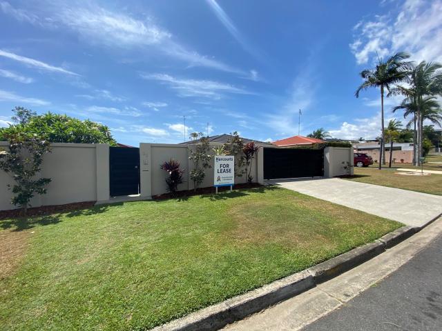 22 Lambros Drive, BENOWA, QLD 4217