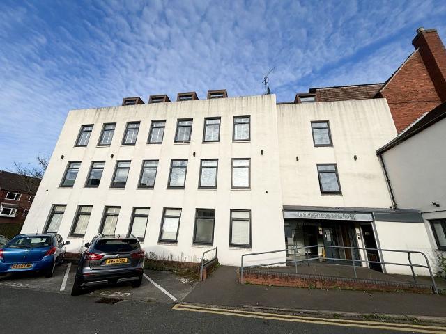 22 Lombard Court, Lichfield WS13, 2 bed flat to rent, £1,250 pcm | PrimeLocation