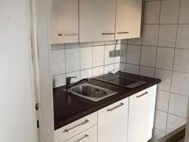 22 m² Wohnung mit separater Küche direkt bei der U6 Gumpendorfer Straße