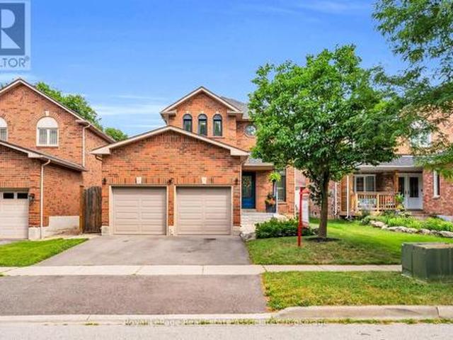 22 Mccullough Crescent, Halton Hills, ON, L7G 5N5 house for sale | Listing ID W13719 | Royal LePage