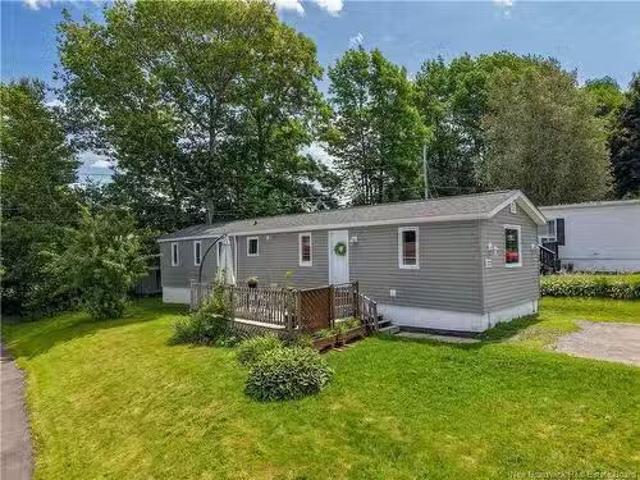 22 Macintosh St, Fredericton, NB, E3C 1L8 house for sale Li.
