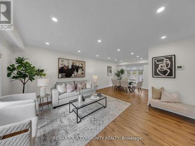 22 Madelaine Crescent, Brampton, ON, L6S 2Y9 house for sale | Listing ID W13426 | Royal LePage